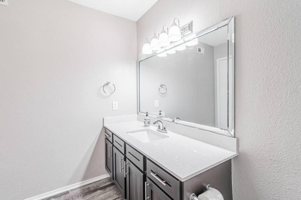 Soco Chic Close To Downtown Austin
