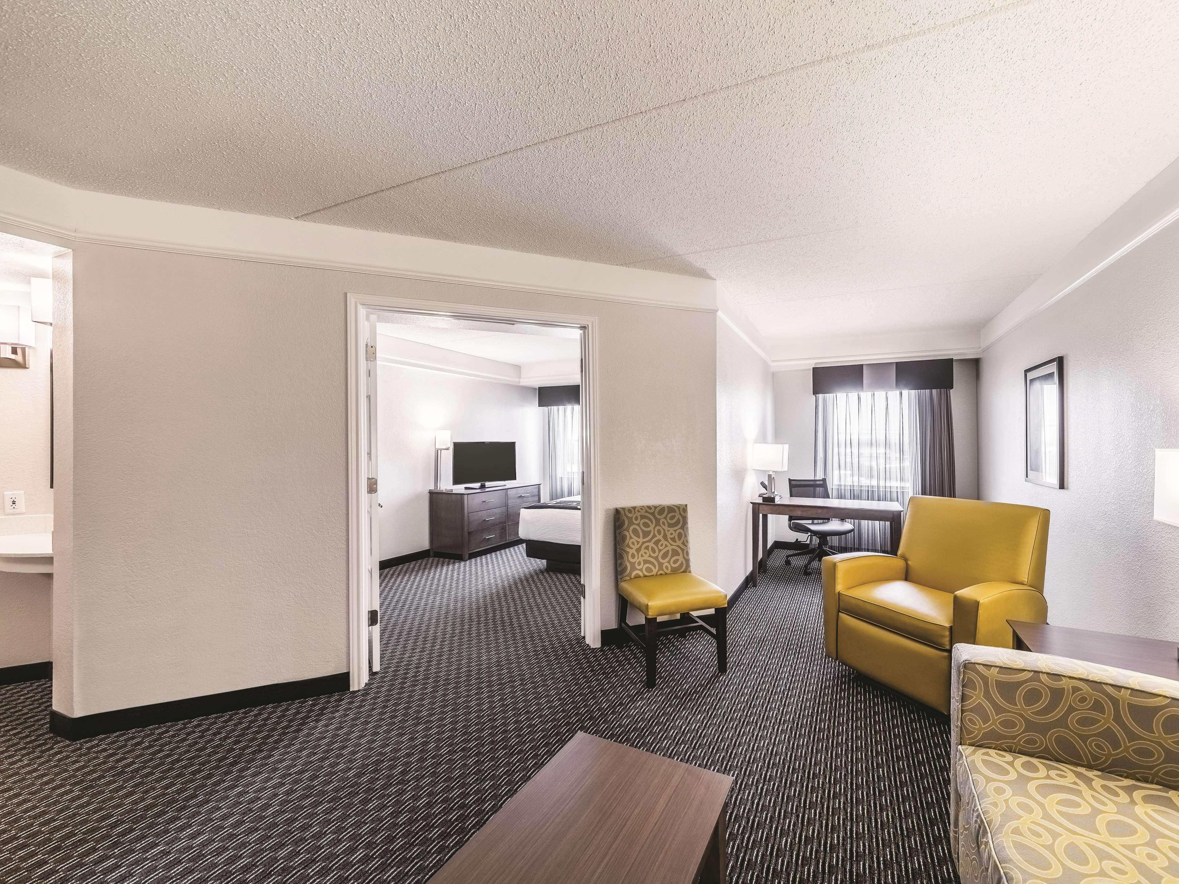 La Quinta By Wyndham Airport 3*