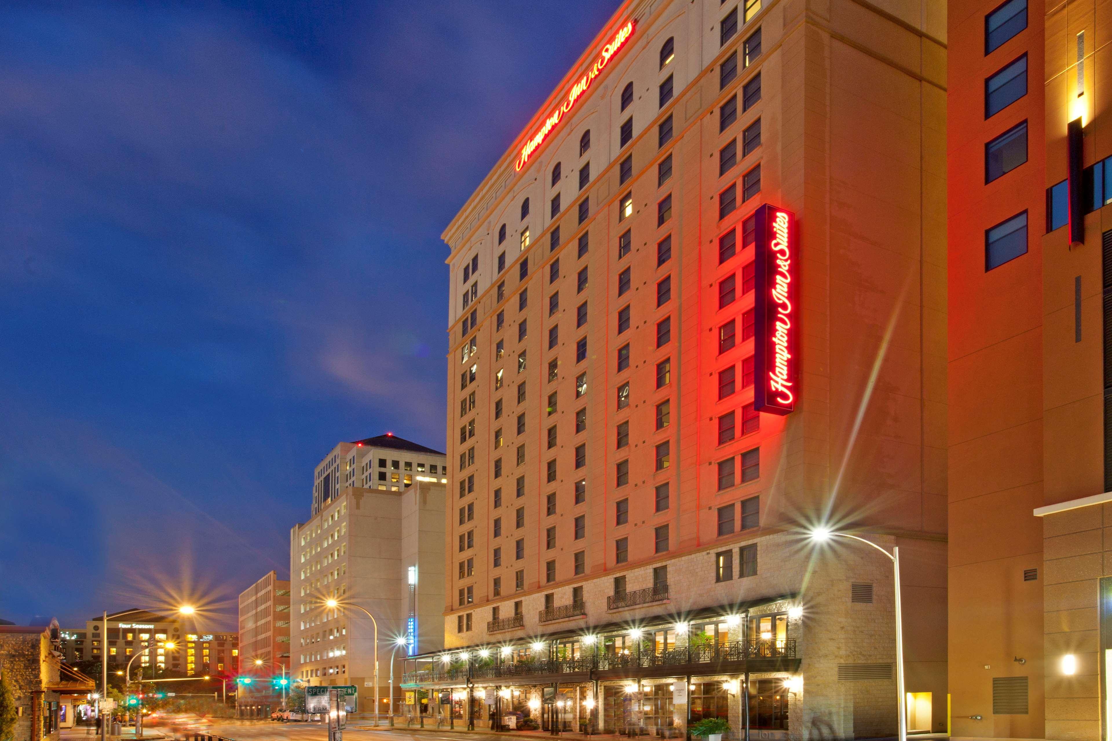 Hampton & Austin-downtown/convention Center Hotel 3*