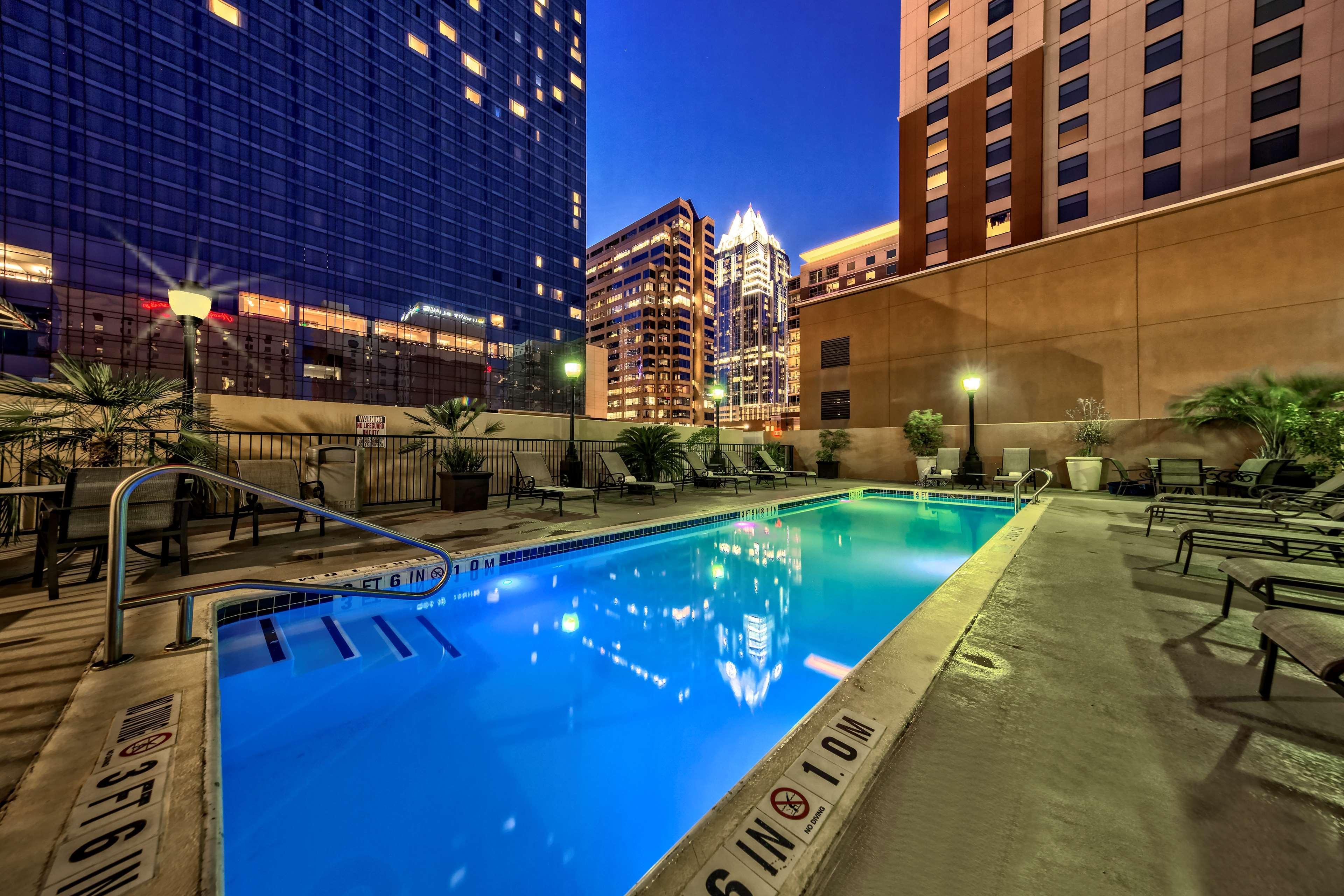 Hampton & Austin-downtown/convention Center Hotel Austin