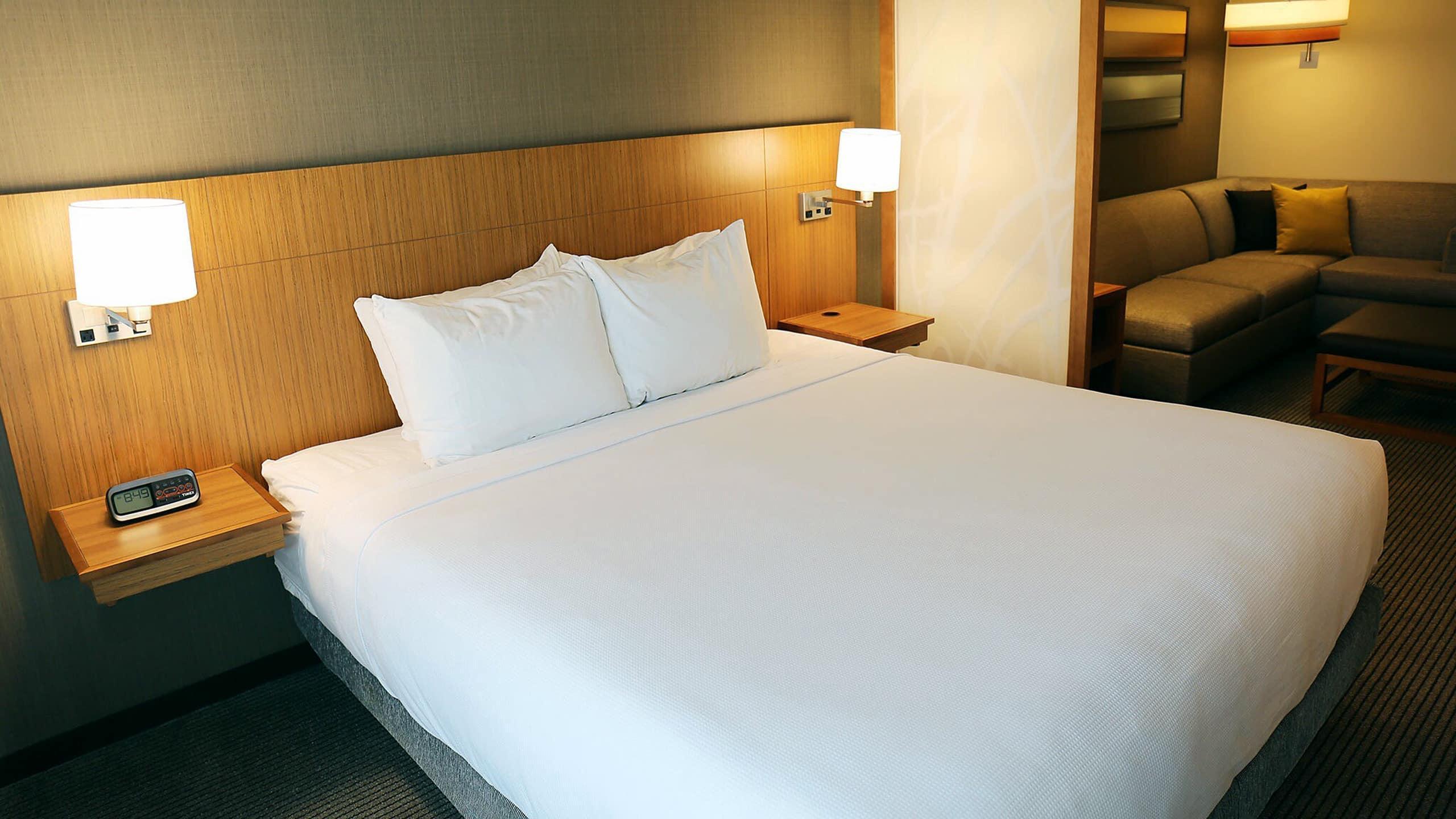 Hyatt Place Airport Hotel 3*