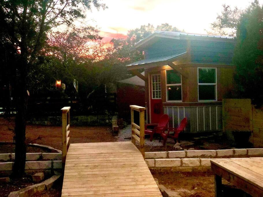 Fox Tiny - The At Rim Rock Holiday home Austin