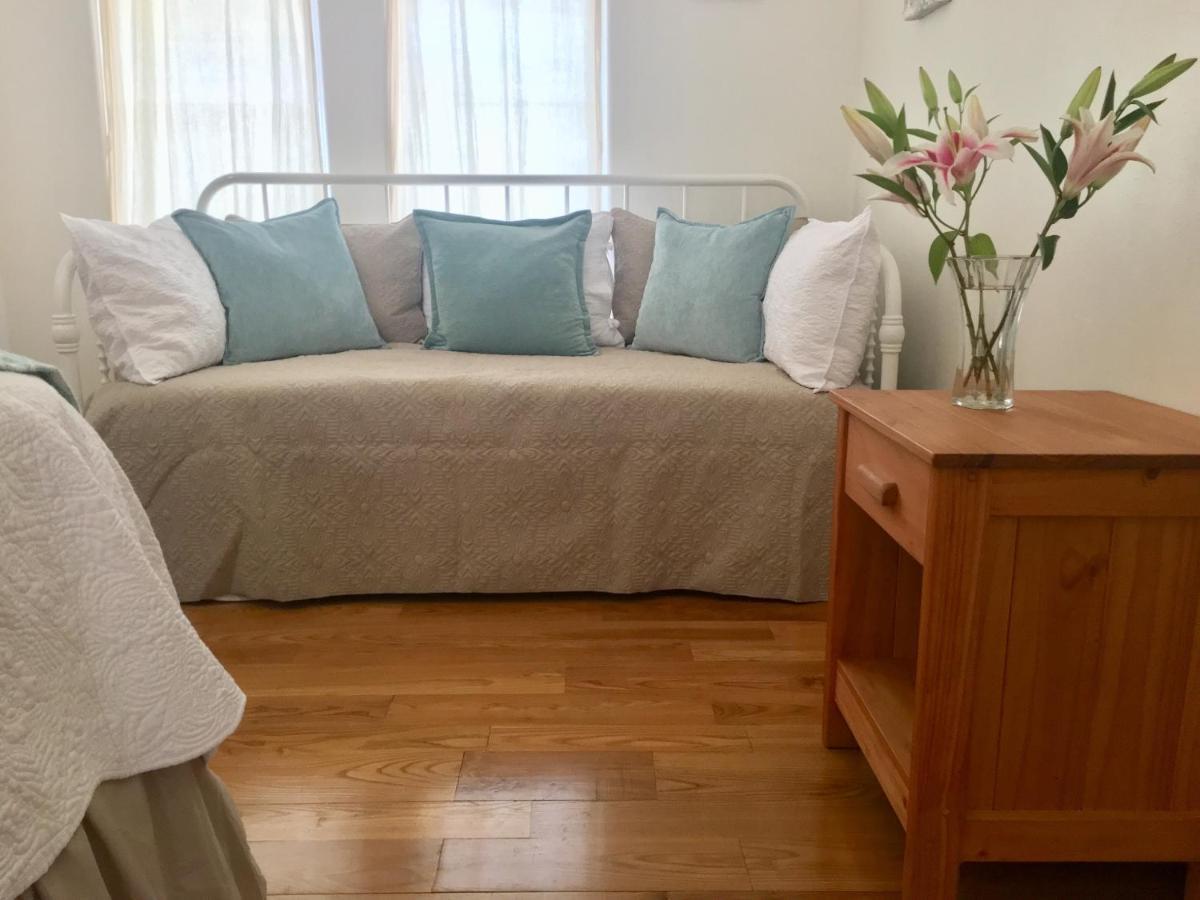 Bed & Breakfast The Rivery Retreat, Choose From Luxury Or In Hill Country