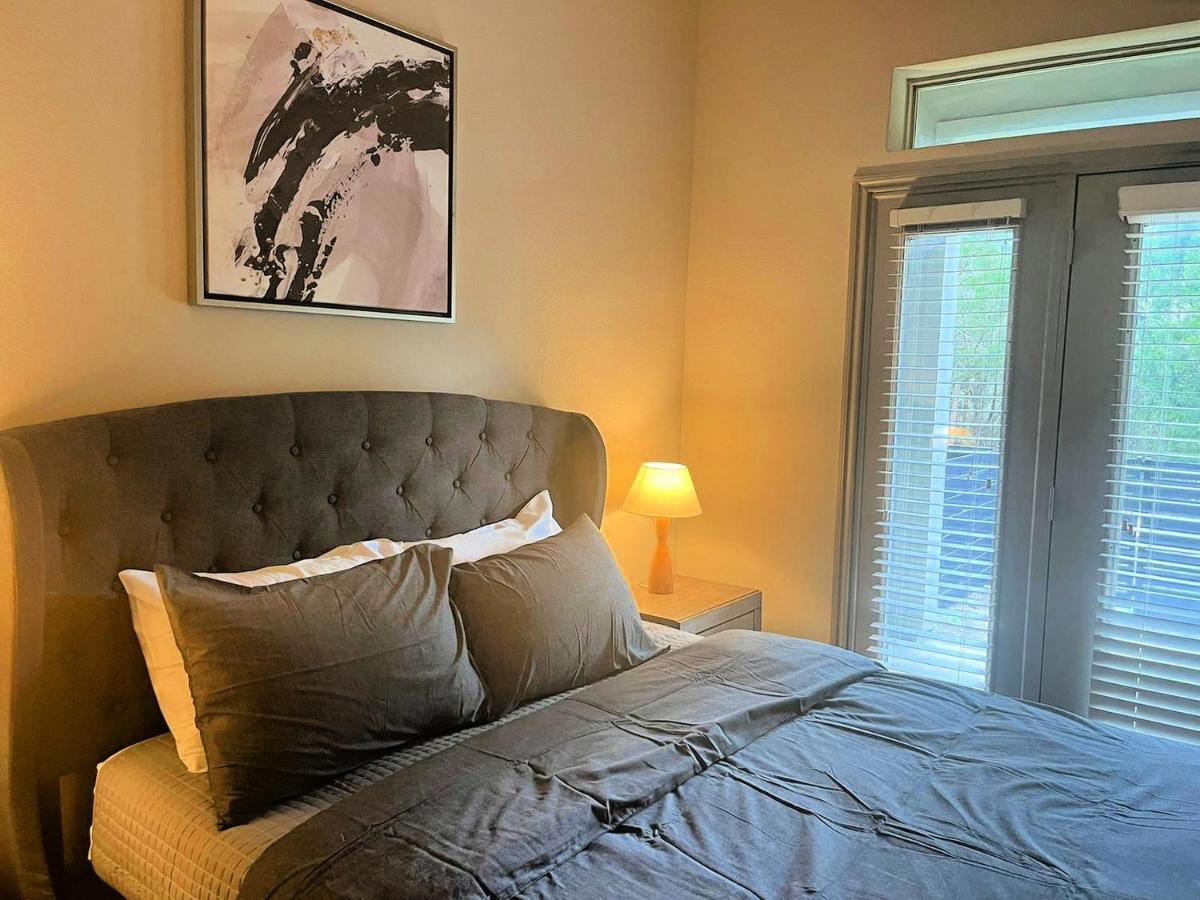 Apartment Stayspro Marilyn Monroe City Furnished Apts Austin