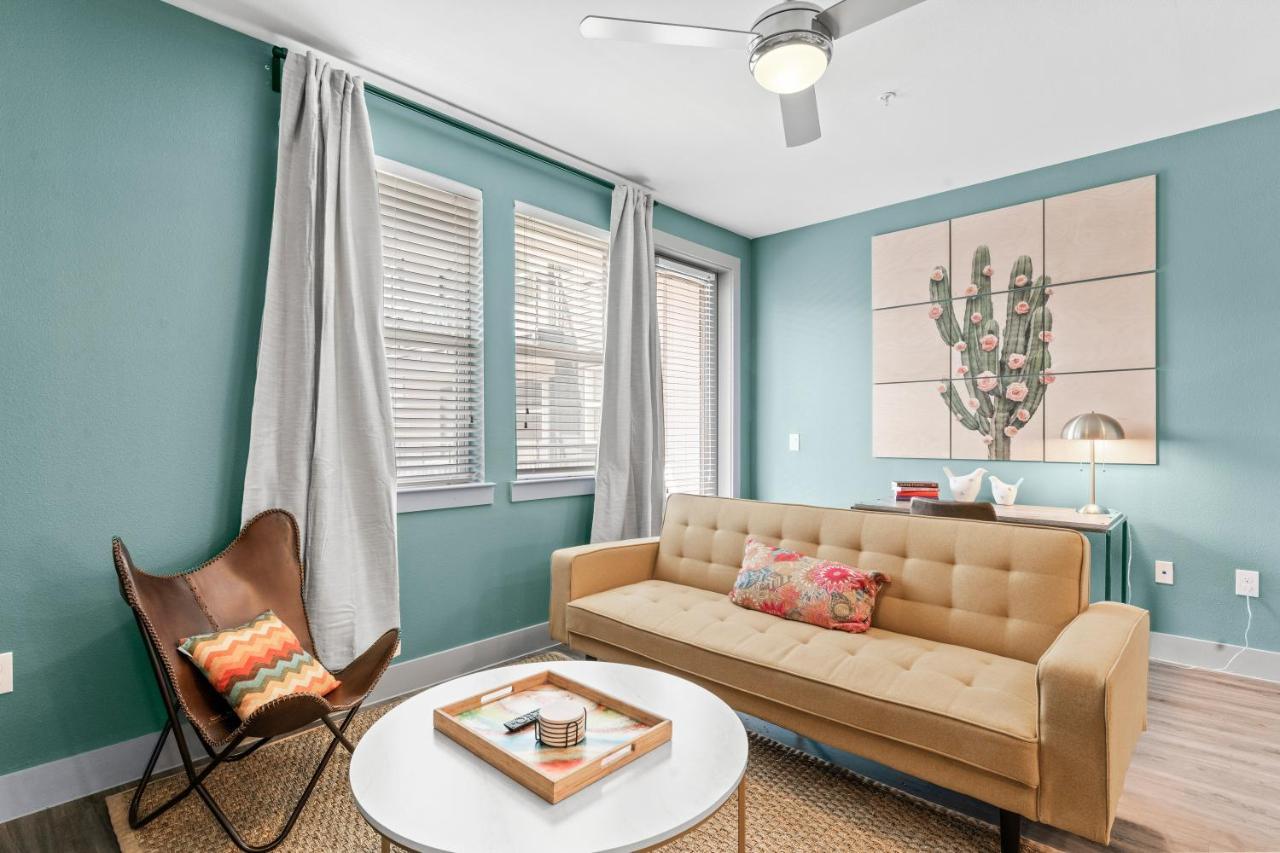 Modern & Chic 1br Luxury Apts Close To Downtown & Airport Austin