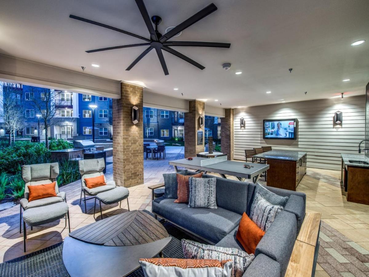 Modern & Chic 1br Luxury Apts Close To Downtown & Airport Austin