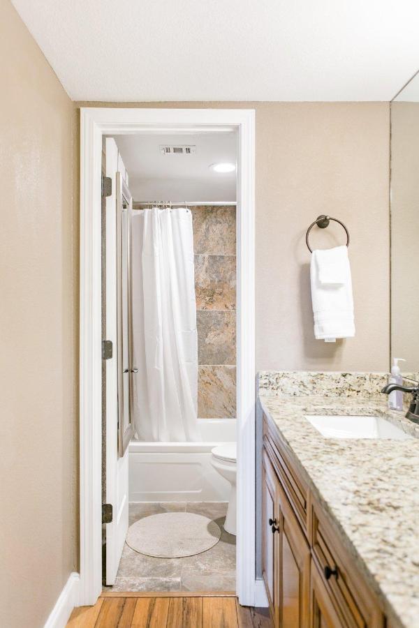 1700 Nueces Street Apartment Austin
