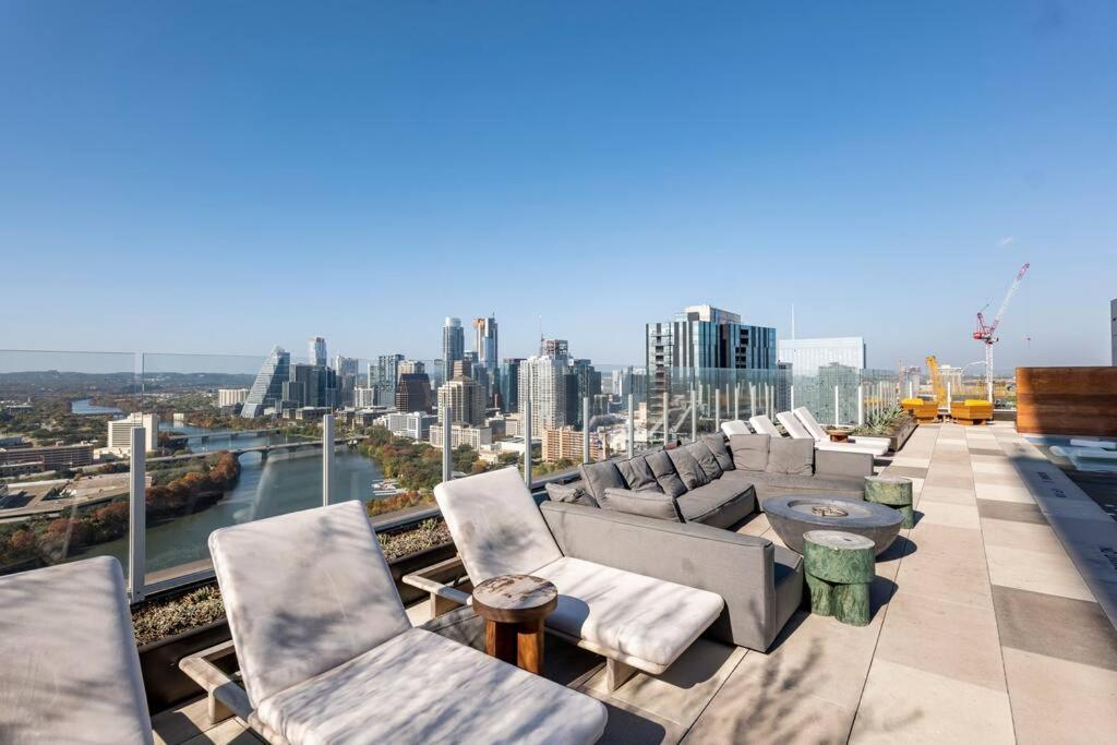 Central Modern W/ Amazing Luxury Amenities *