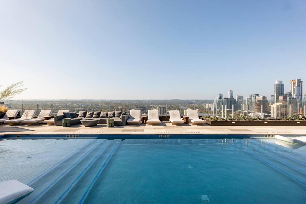 Apartment Central Modern W/ Amazing Luxury Amenities *