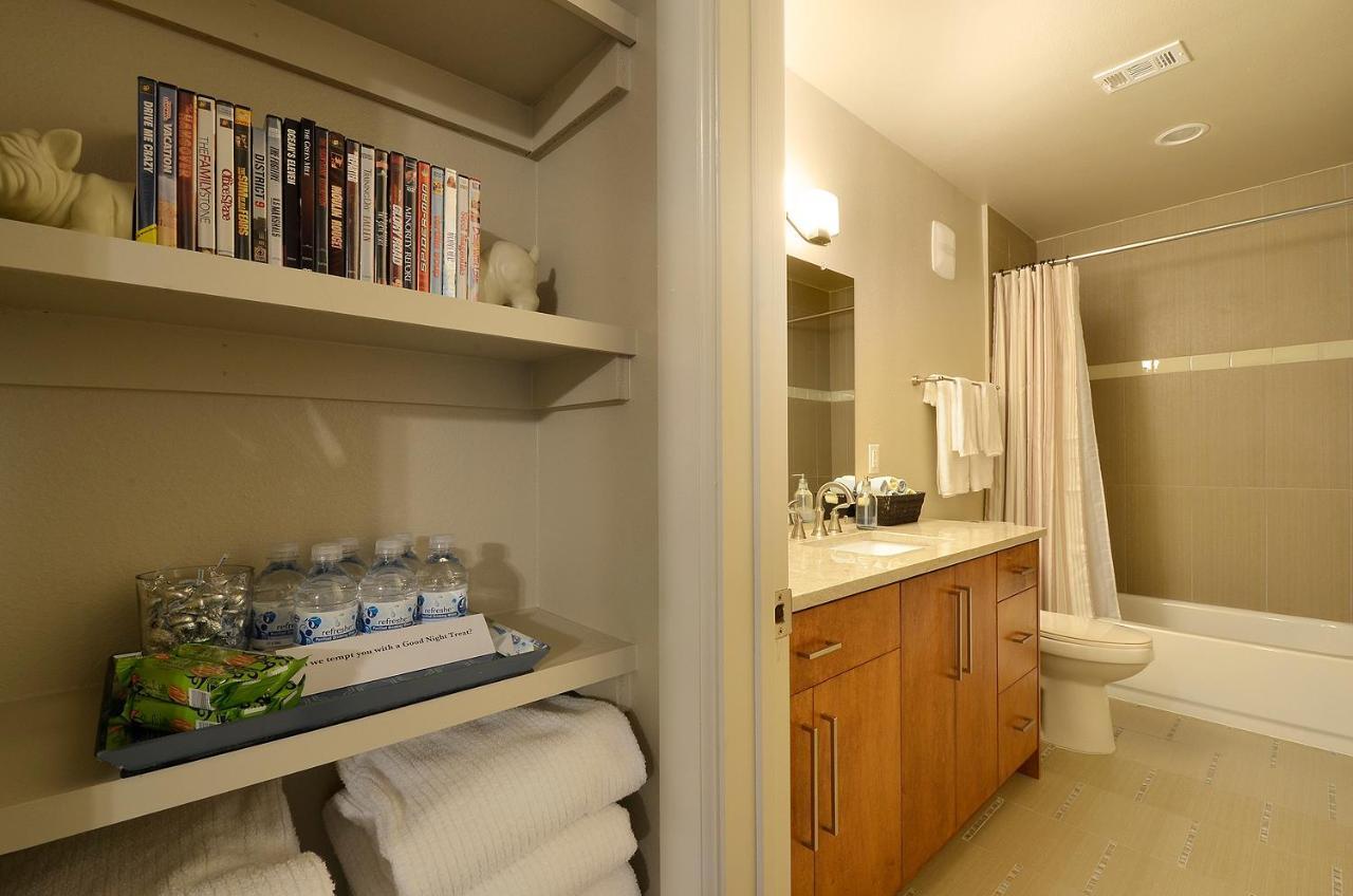 Apartment The Norwalk By Lodgewell - West Three's Company Vibes Austin