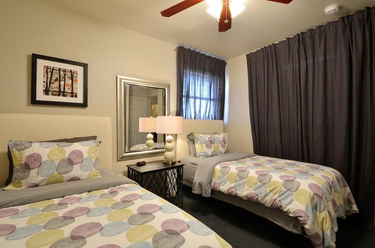 Apartment The Norwalk By Lodgewell - West Three's Company Vibes