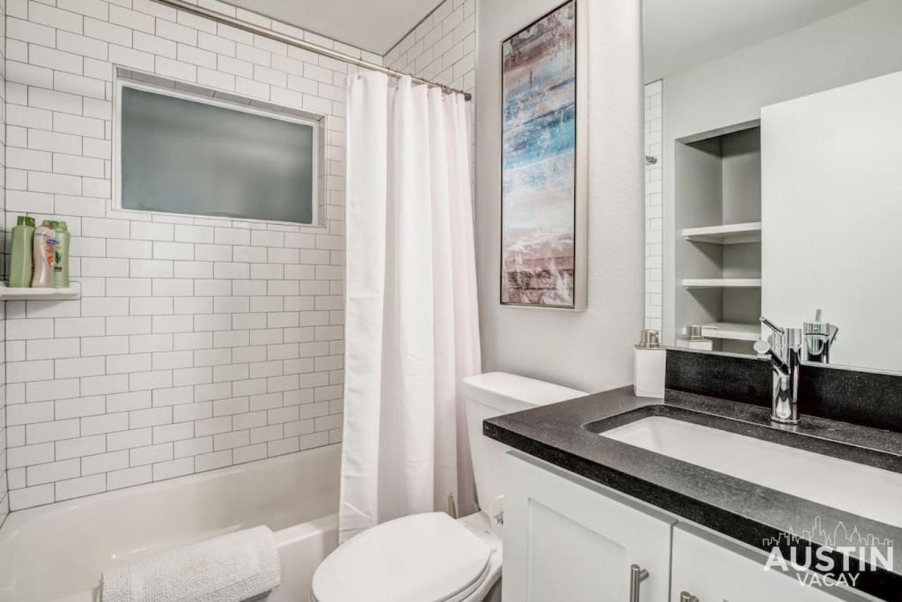 Recently Remodeled Close To South Congress