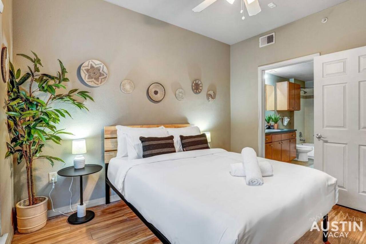 Spectacular Location West Campus For 8 Loft