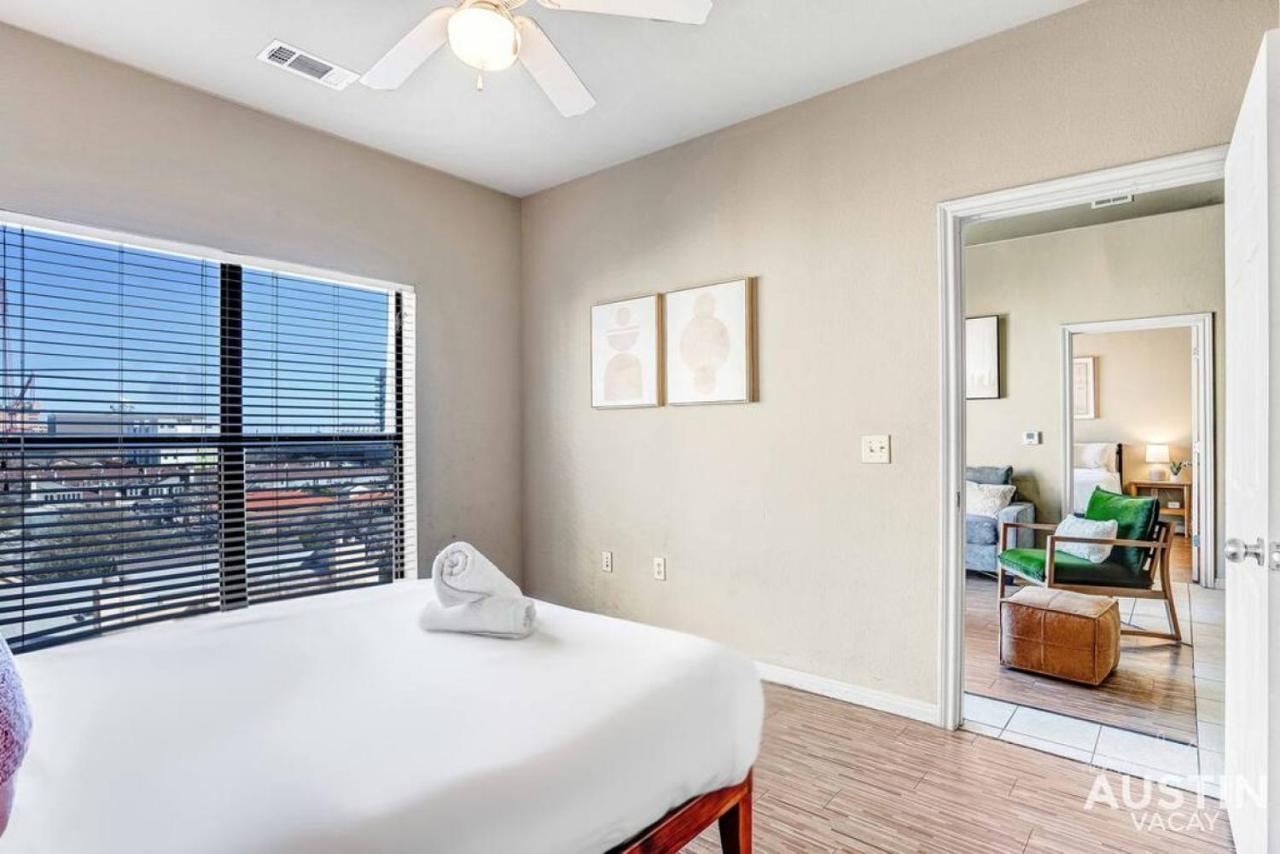Apartment Space For 8 Near Downtown Easy Walk To Ut Campus *