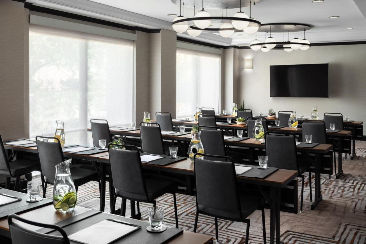 Marriott South Hotel