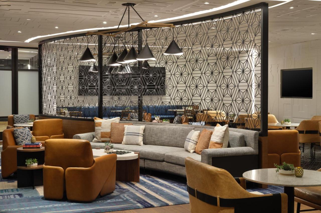 Marriott South Hotel 3*