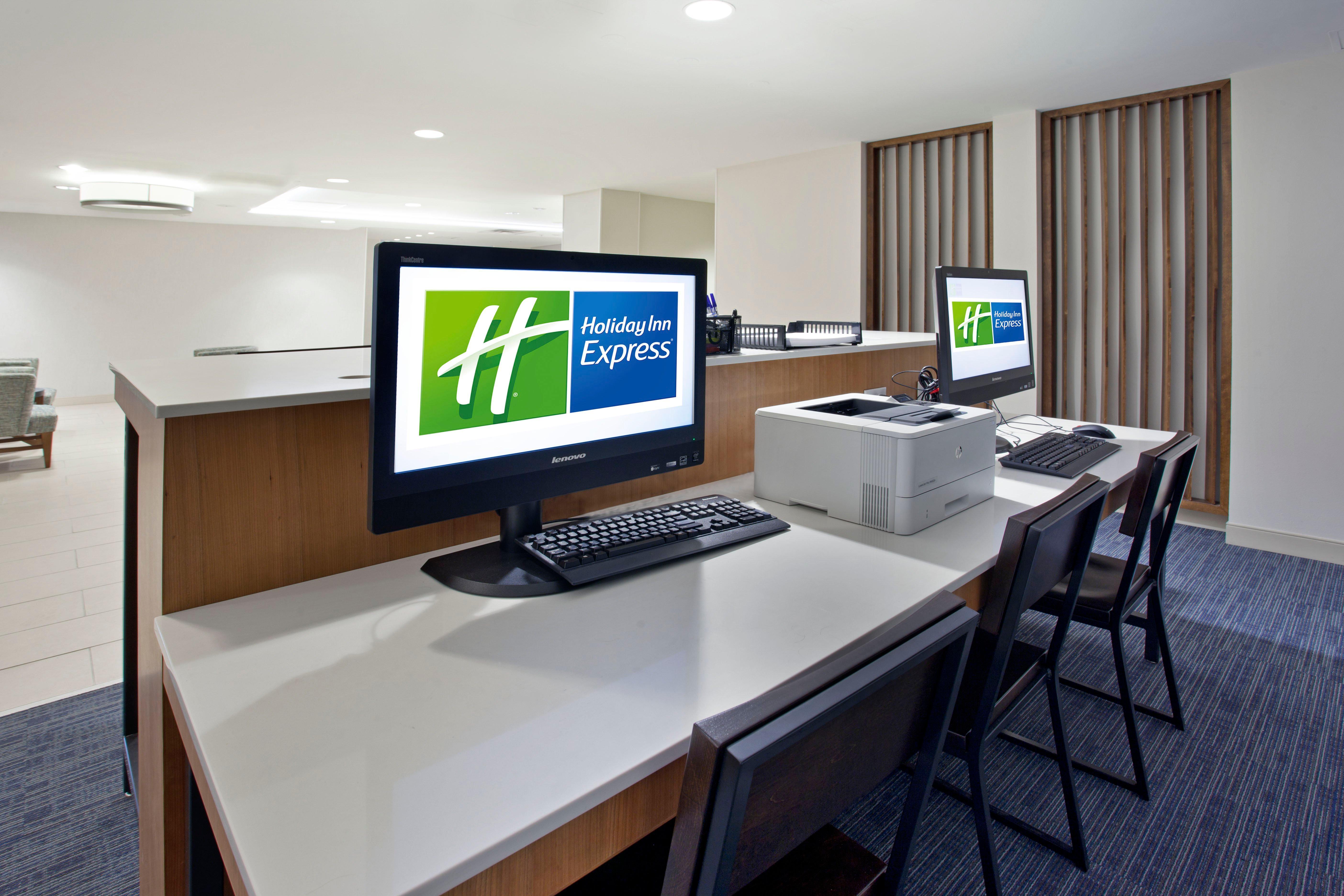 Express & Downtown - By Ihg Hotel 3*