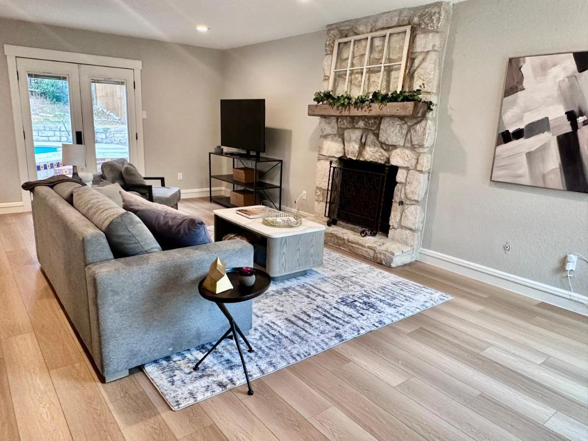 Cozy Oak Hill Retreat With Pool Holiday home Austin