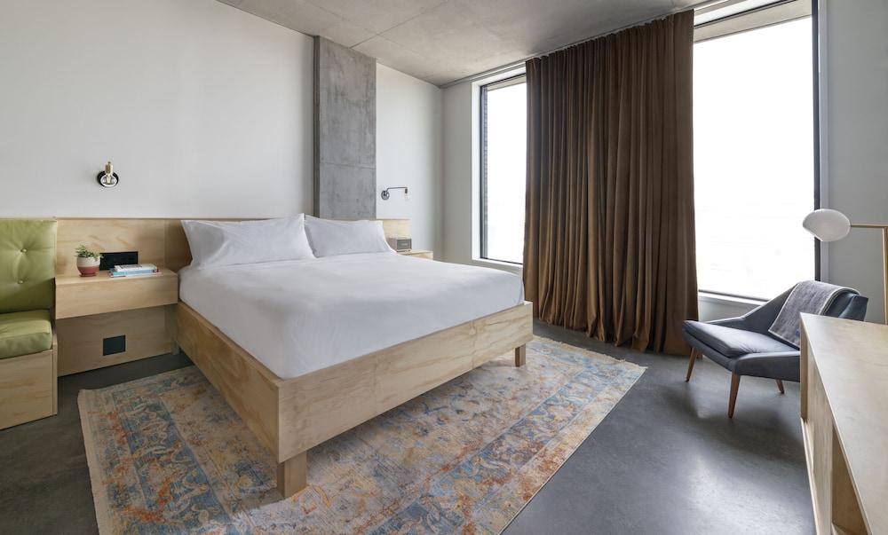 Arrive Hotel