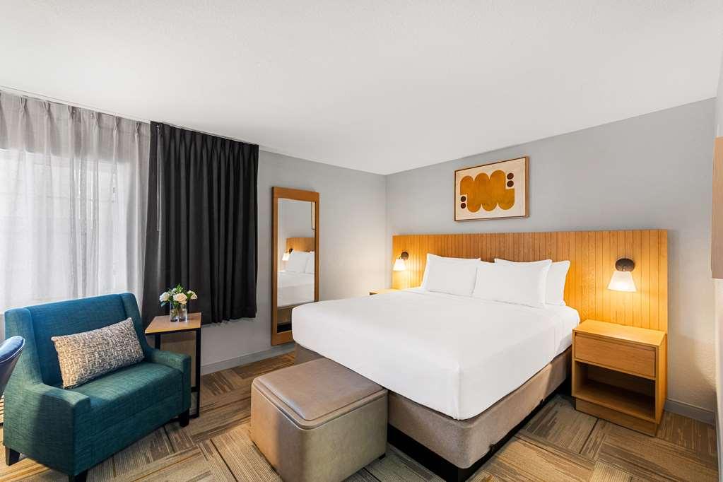 Hotel Sonesta Simply South 3*