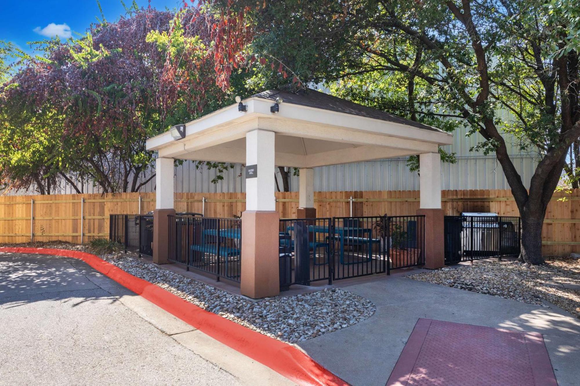 Sonesta Simply South Austin