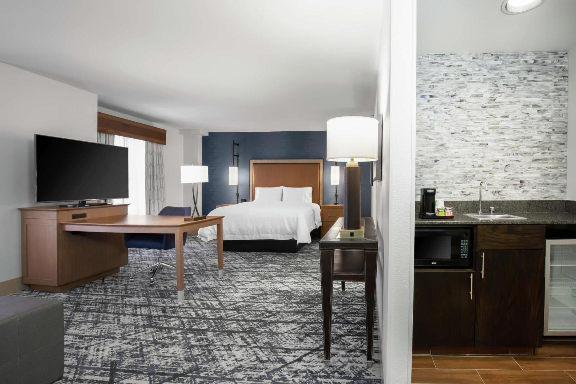 Hotel Hampton & Austin-downtown/convention Center