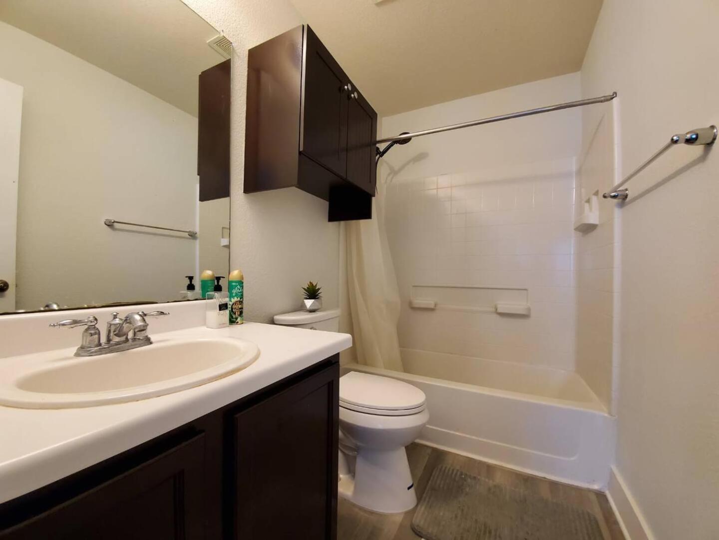 Holiday home Cozy Near Downtown And Airport Austin