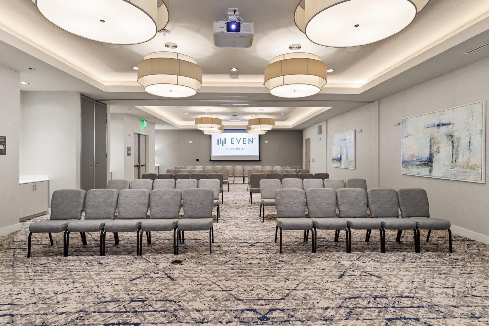 Even Uptown Near The Domain By Ihg 4* Austin