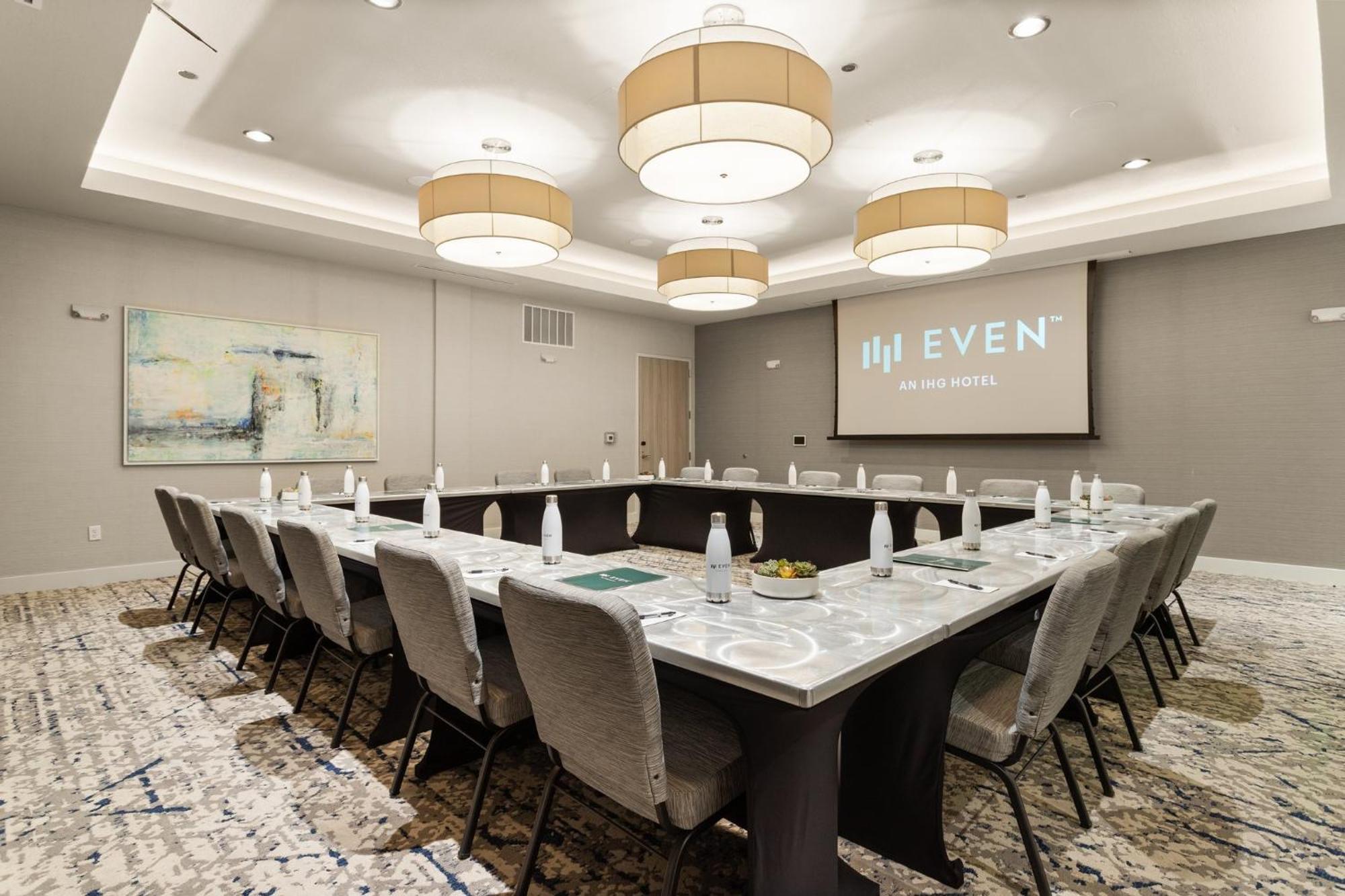 Even Uptown Near The Domain By Ihg Hotel Austin