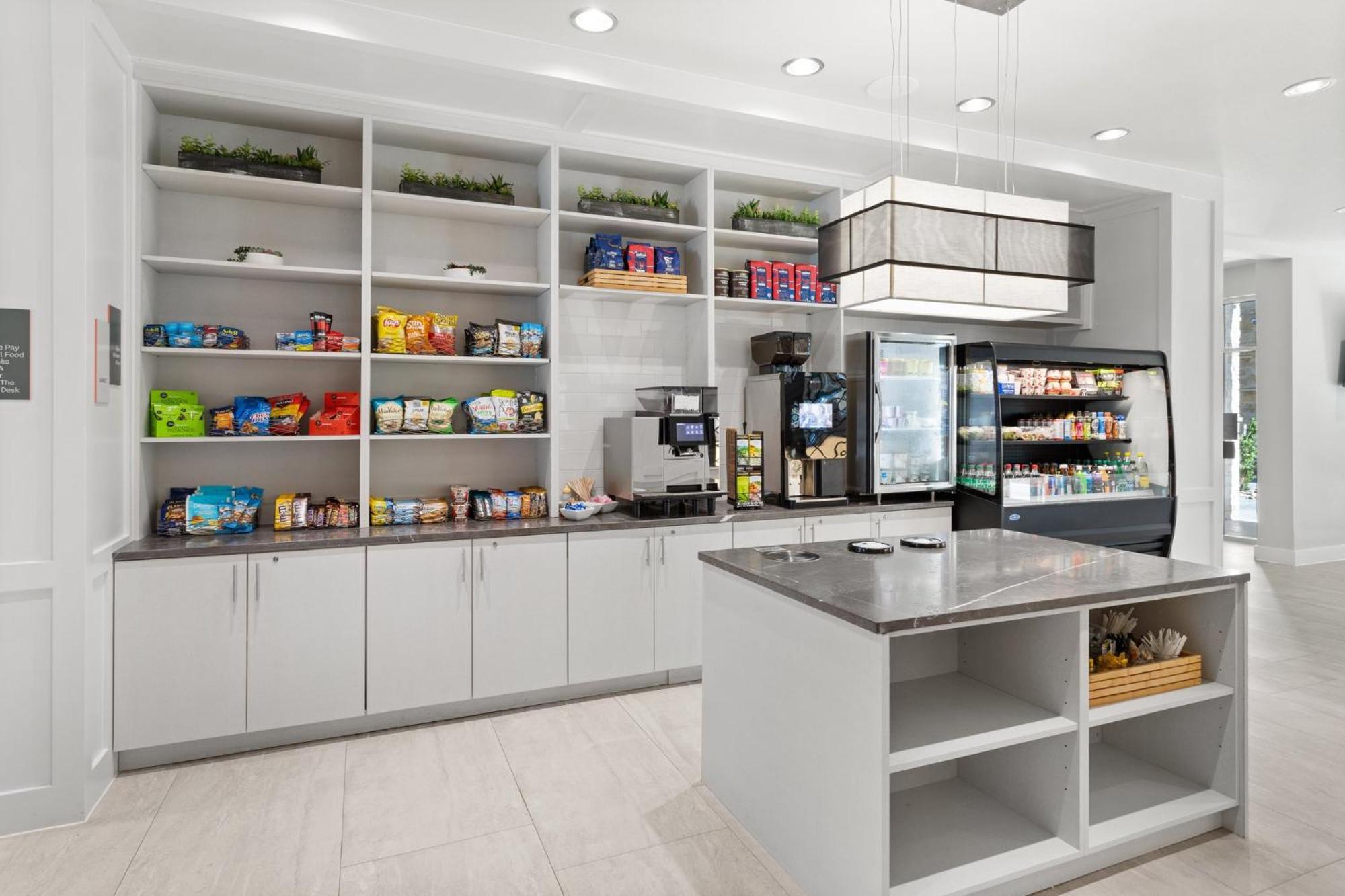 Even Uptown Near The Domain By Ihg Austin