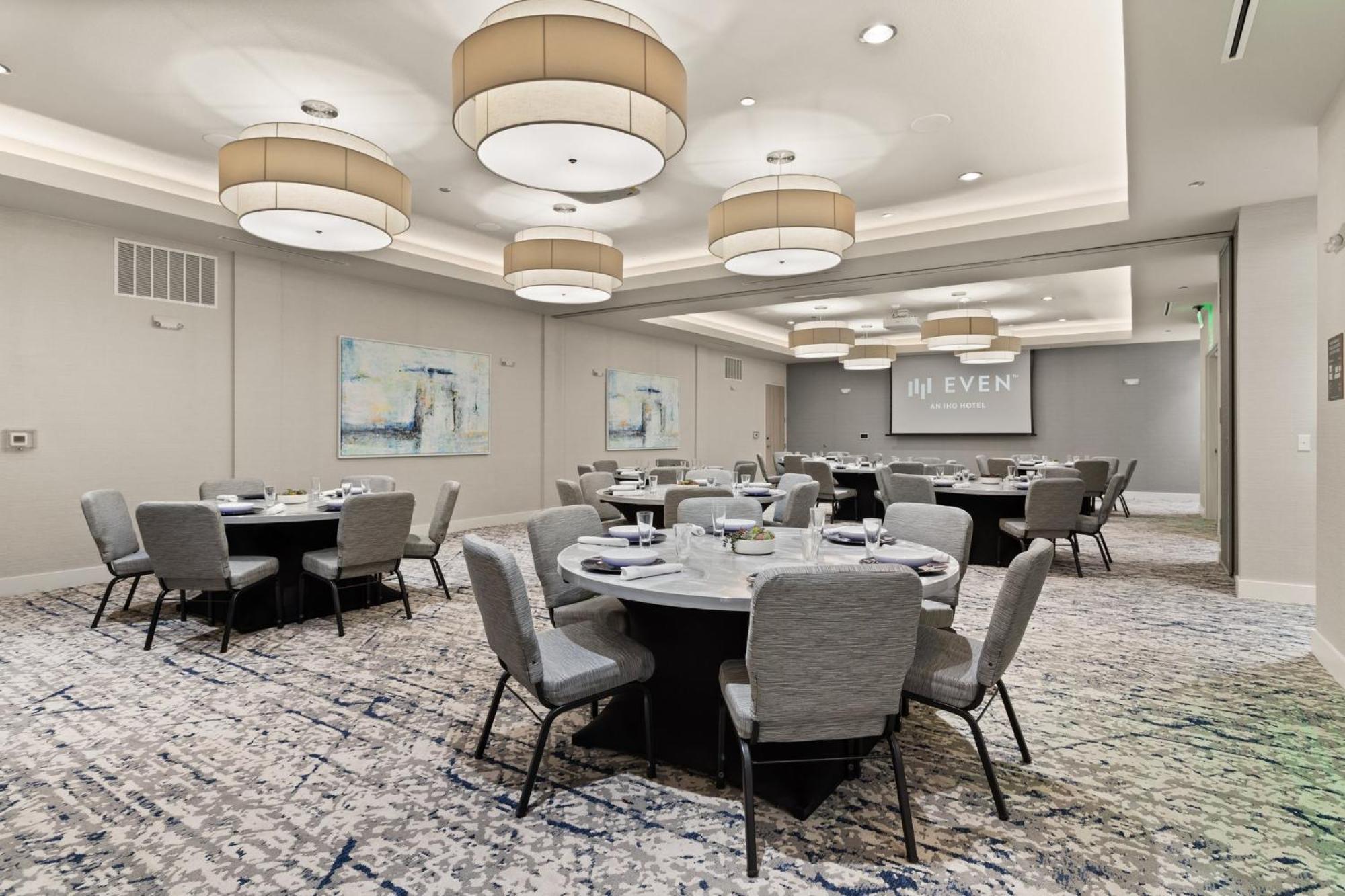 Even Uptown Near The Domain By Ihg 4* Austin