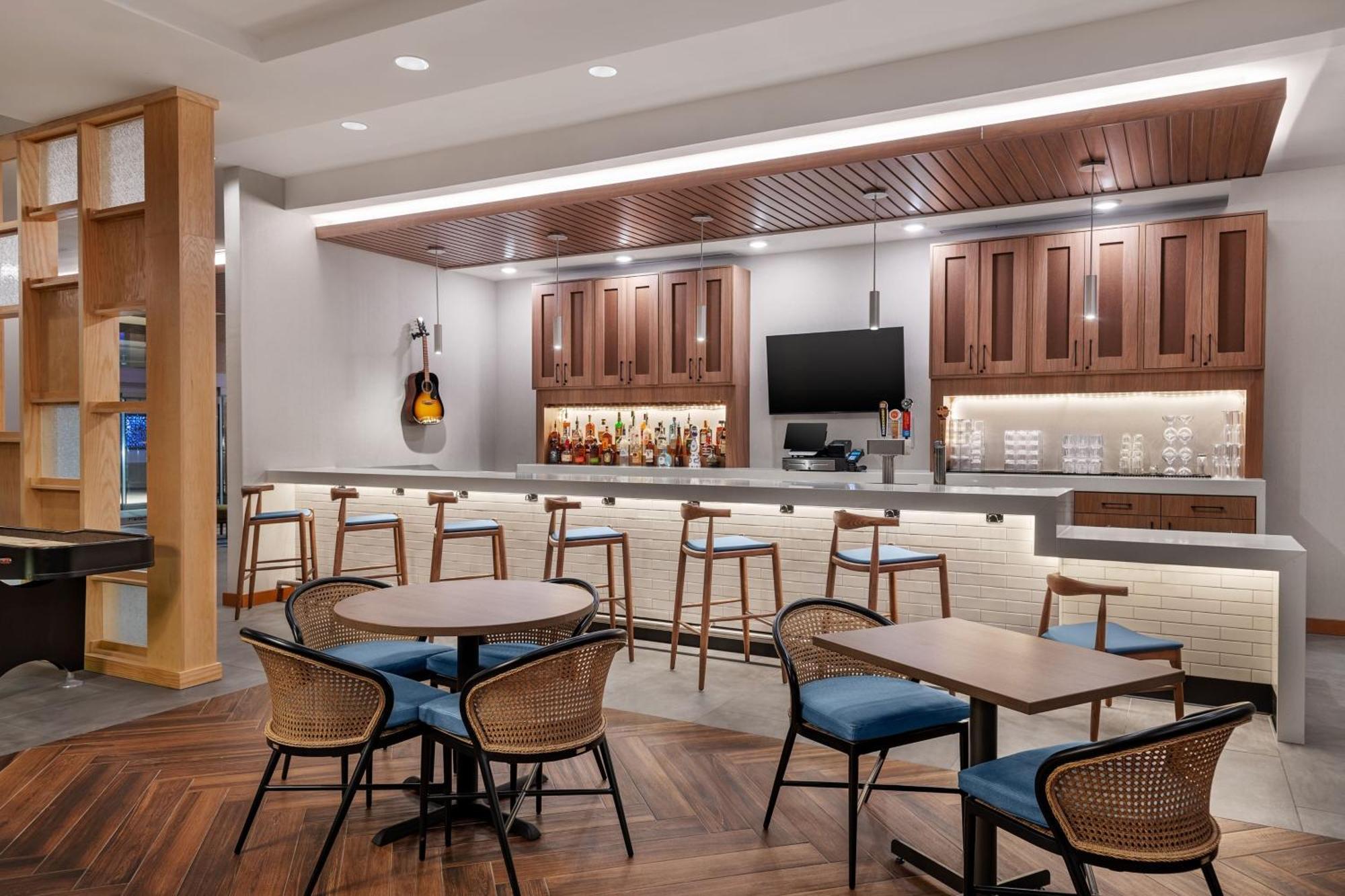 Fairfield Inn & Suites Austin Downtown *