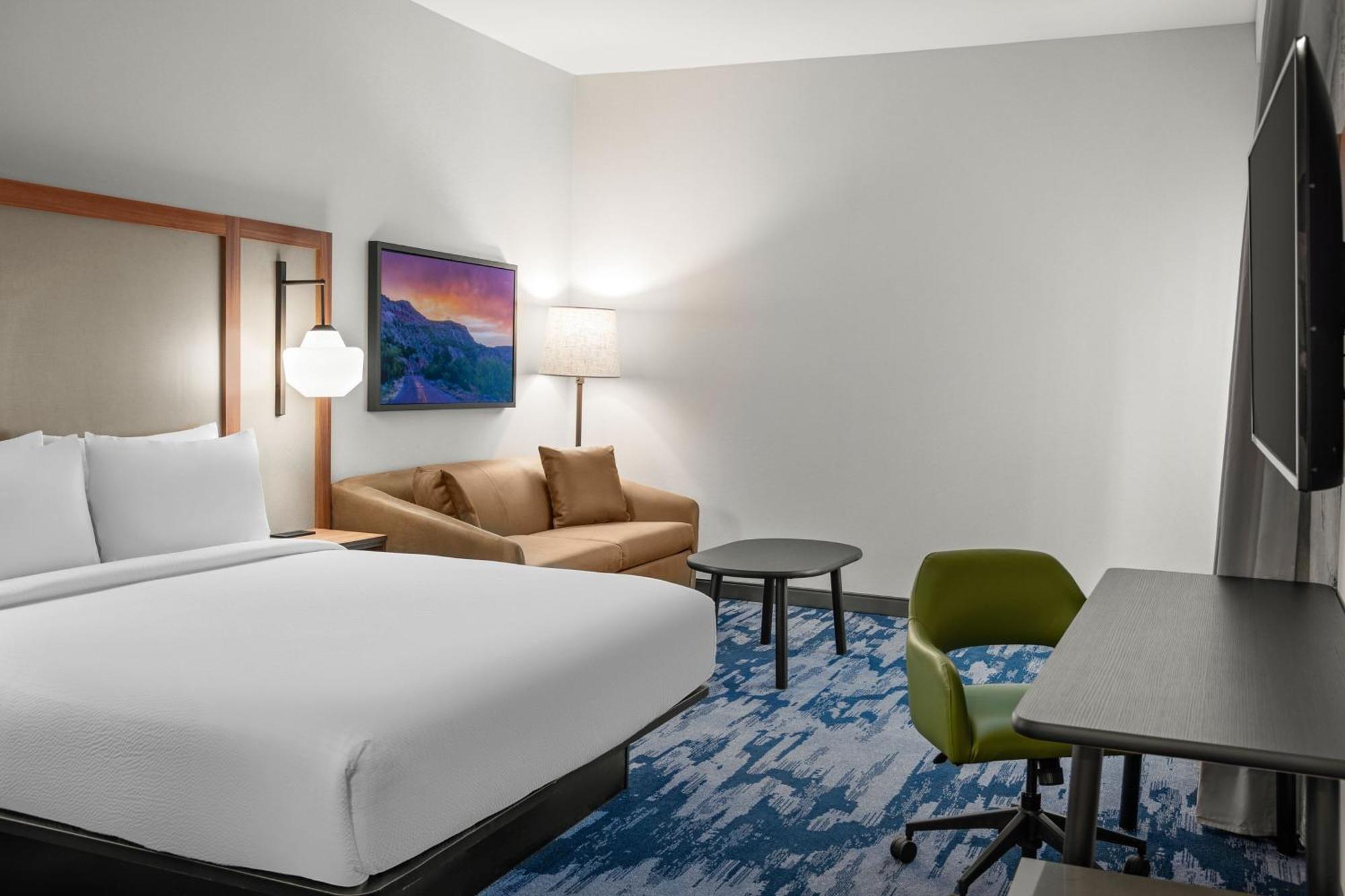 Fairfield Inn & Suites Austin Downtown Hotel
