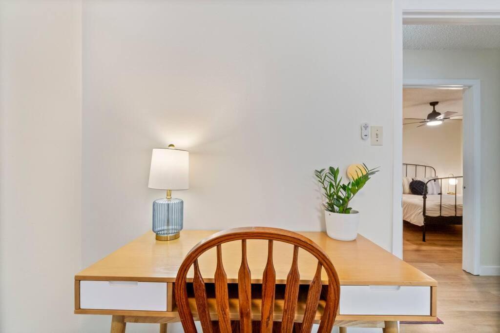 Holiday home 3 Bedroom Workspace-foodies Dream! Close To Zilker, & Downtown! *