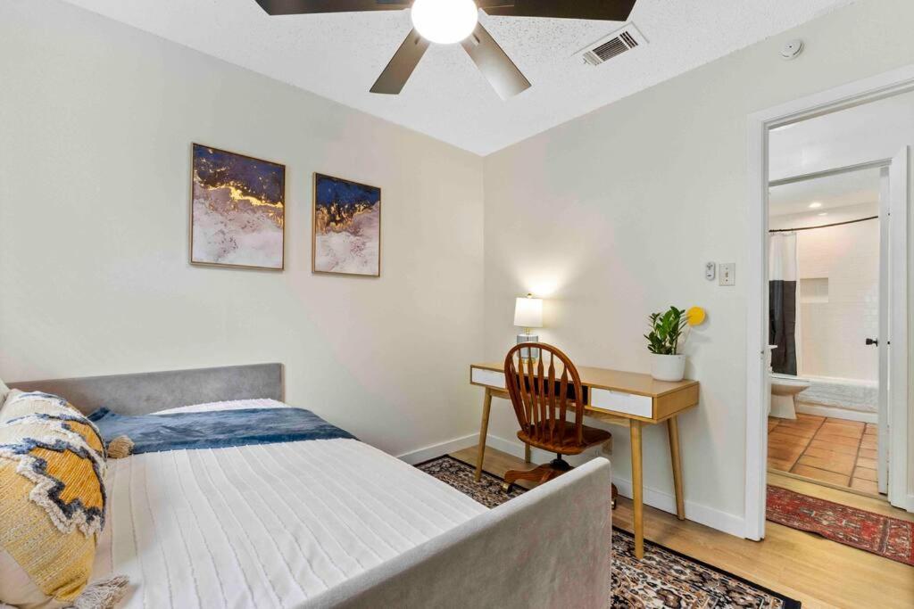 3 Bedroom Workspace-foodies Dream! Close To Zilker, & Downtown! * Austin