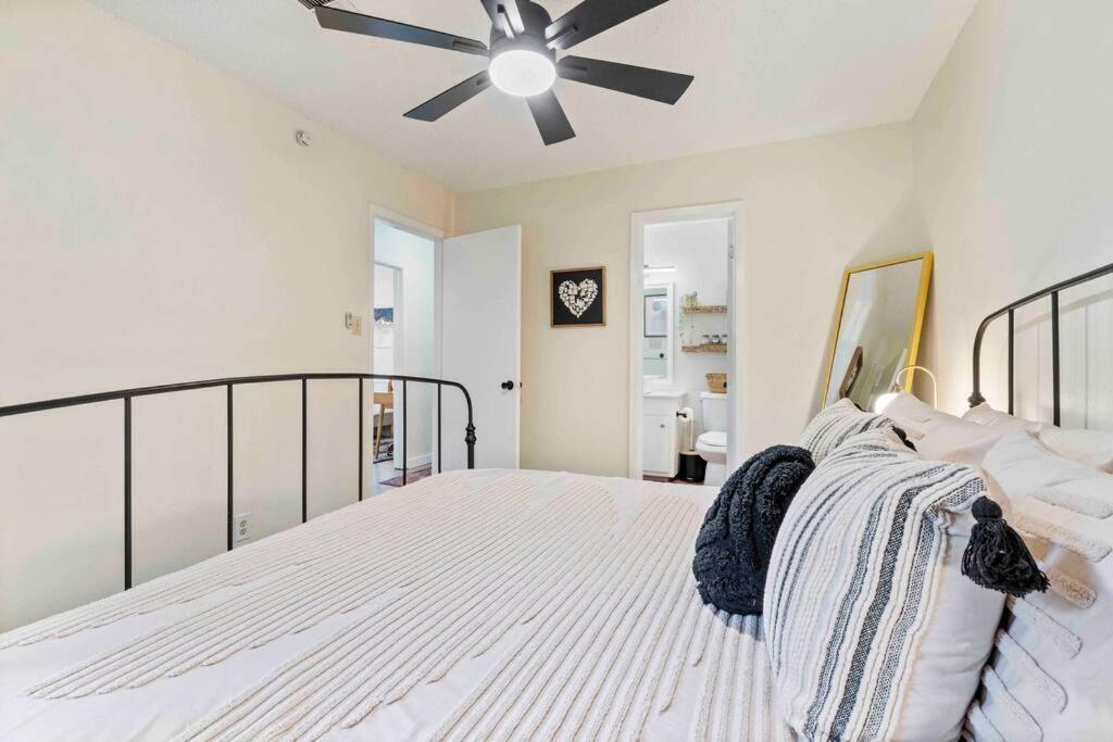 3 Bedroom Workspace-foodies Dream! Close To Zilker, & Downtown!
