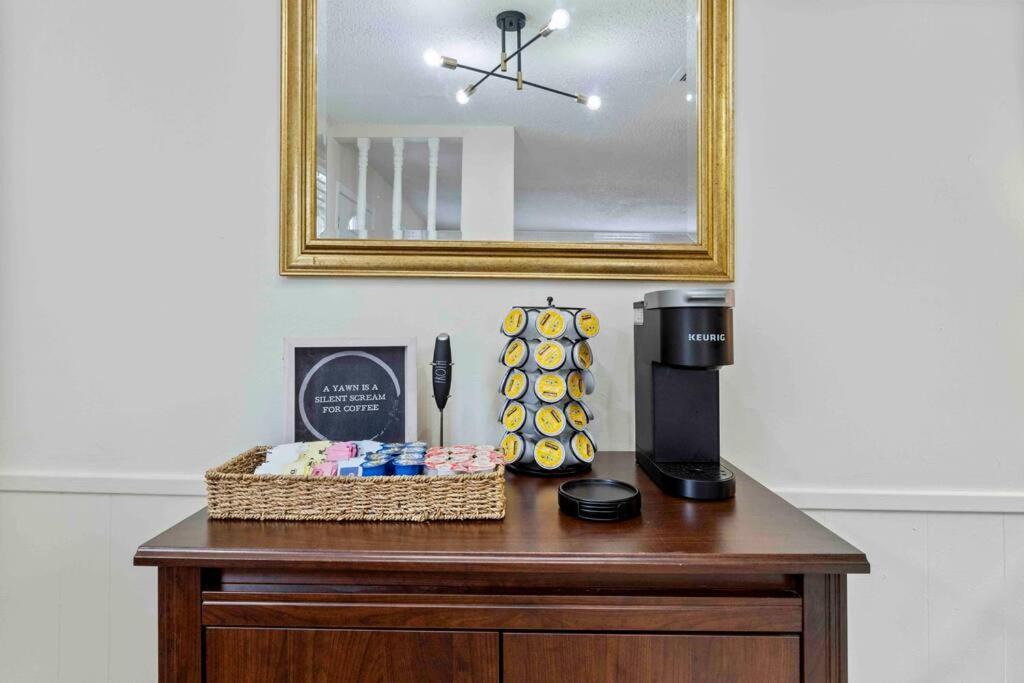 3 Bedroom Workspace-foodies Dream! Close To Zilker, & Downtown! *