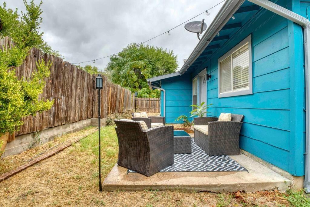 3 Bedroom Workspace-foodies Dream! Close To Zilker, & Downtown! Holiday home