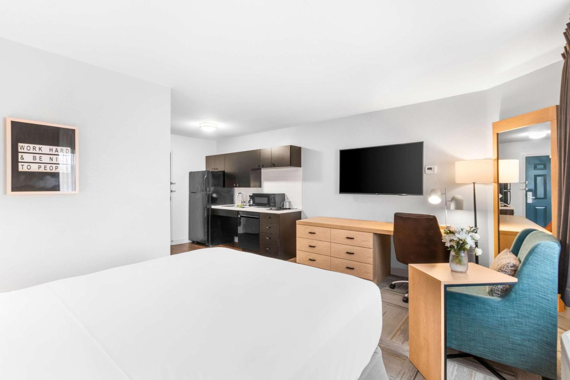 Sonesta Simply South Hotel