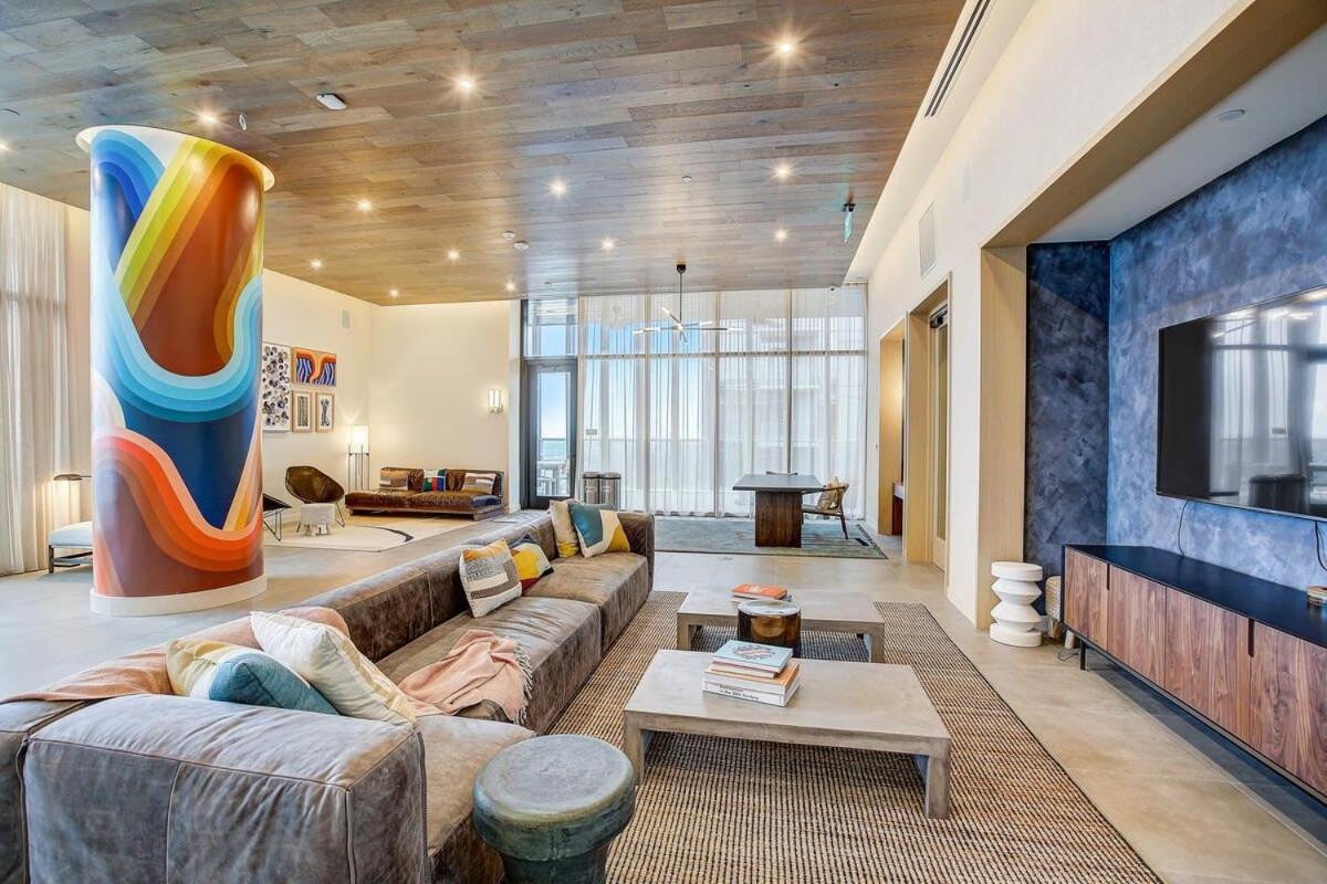Holiday home Modern 1br On Rainey St - Pool & Views Austin