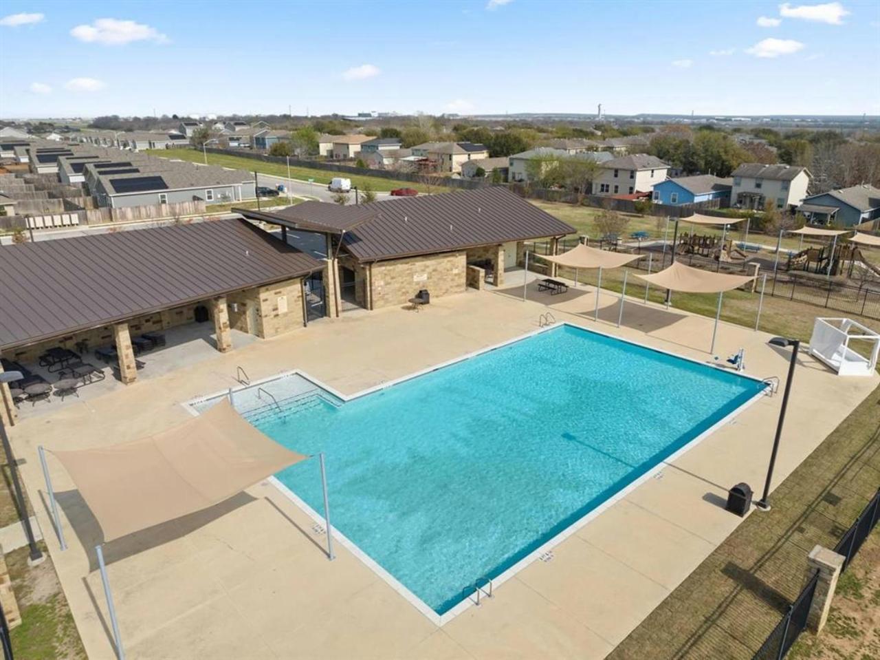 Cozy Near Downtown And Airport Holiday home Austin