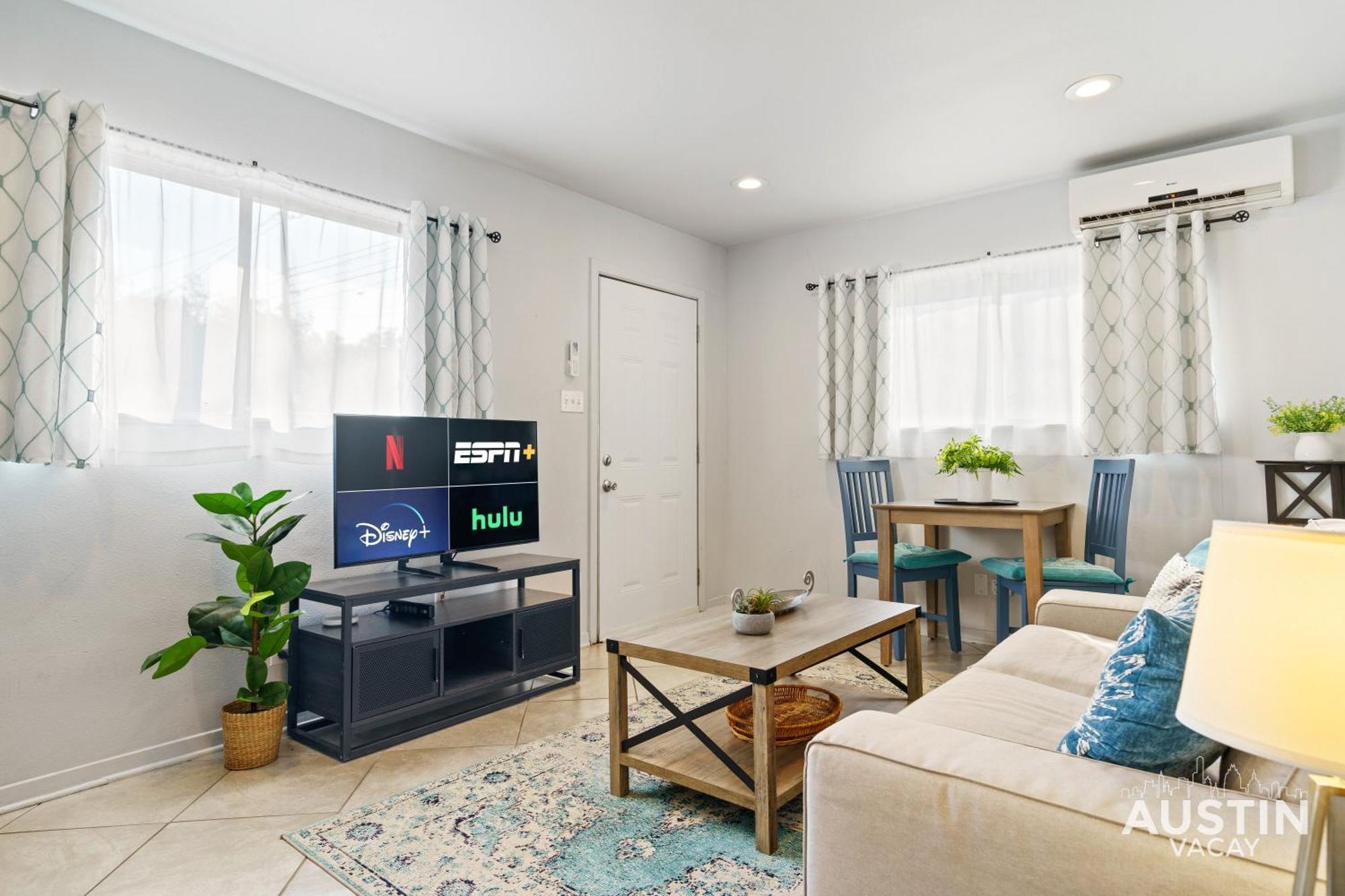 Holiday home Near Barton Springs And Dt Atx Cozy And Affordable Austin