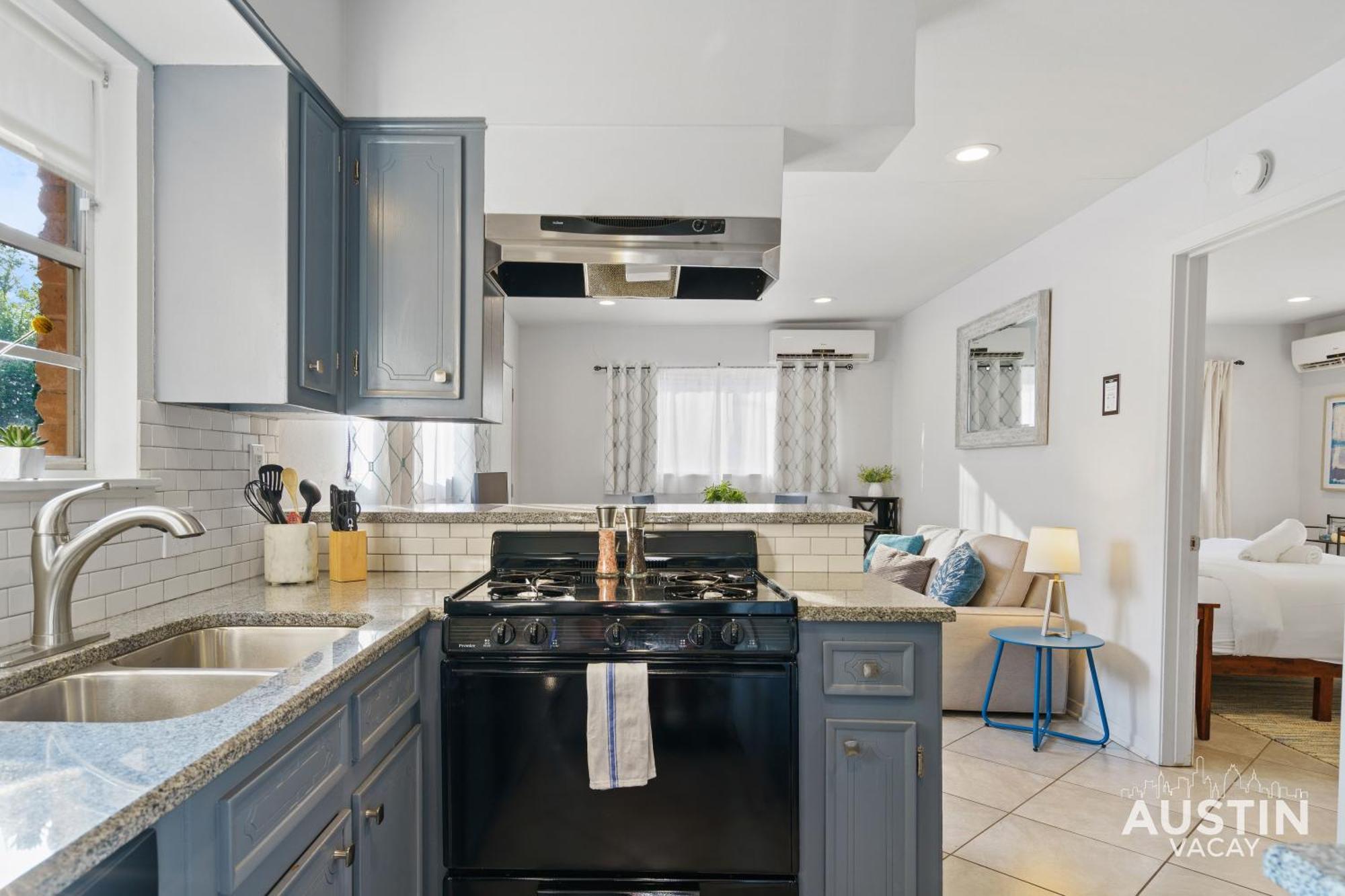 Near Barton Springs And Dt Atx Cozy And Affordable Holiday home