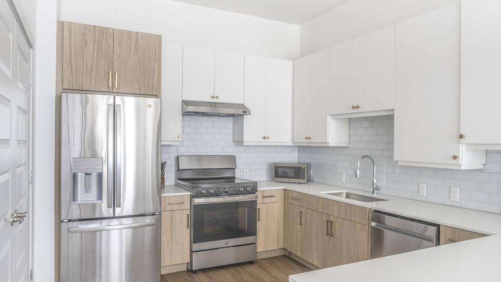 Landing At The Haywood - 1 Bedroom In Slaughter Creek Apartment *