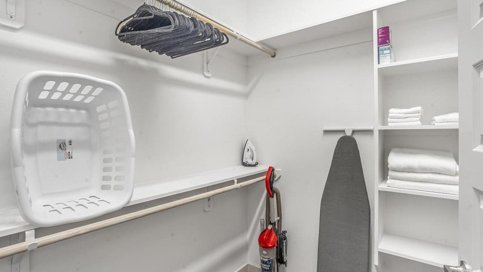 Apartment Landing At The Haywood - 1 Bedroom In Slaughter Creek *
