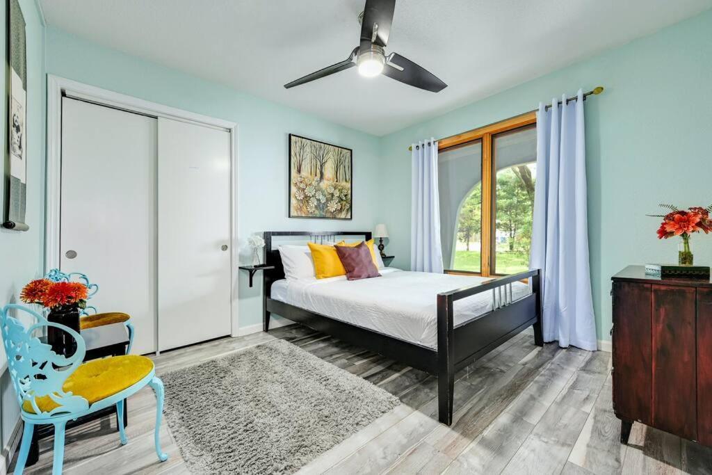 5br Double Unit On Creek - Large Yard - Sleeps 12 * Austin