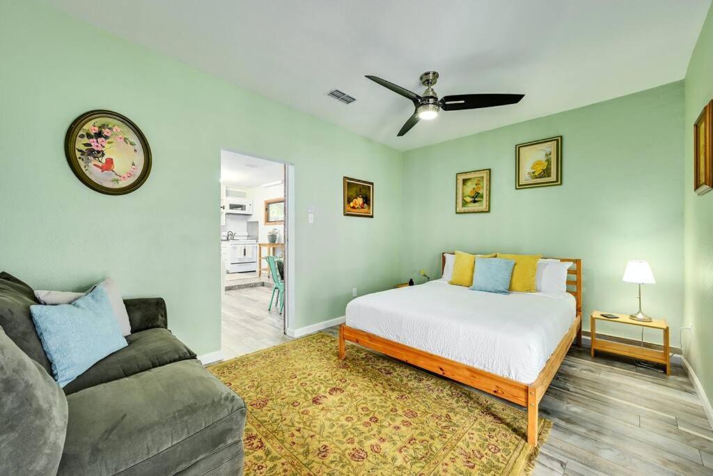 5br Double Unit On Creek - Large Yard - Sleeps 12 *