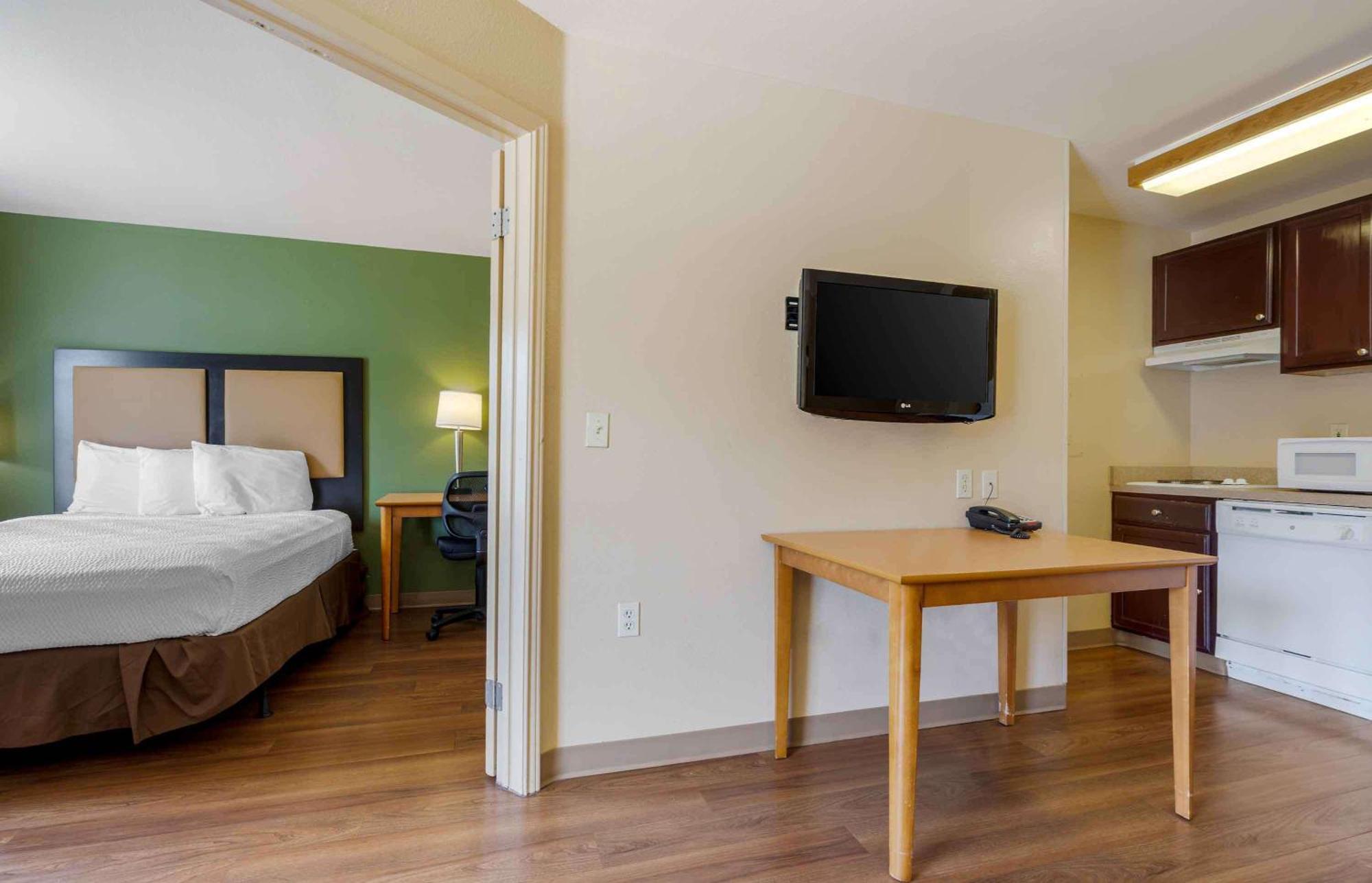 Extended America - - North Austin