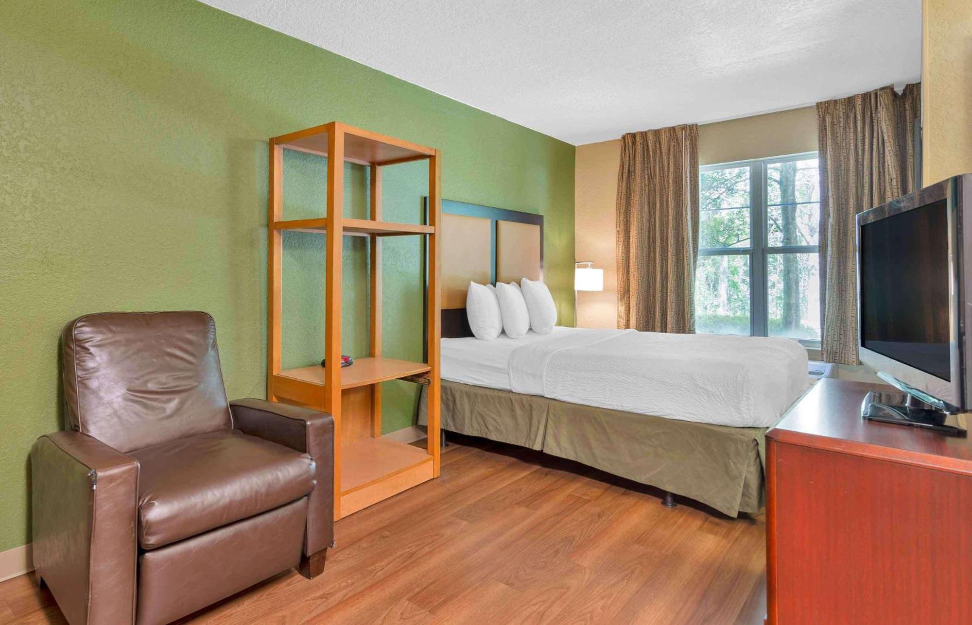 Extended America - - North Hotel