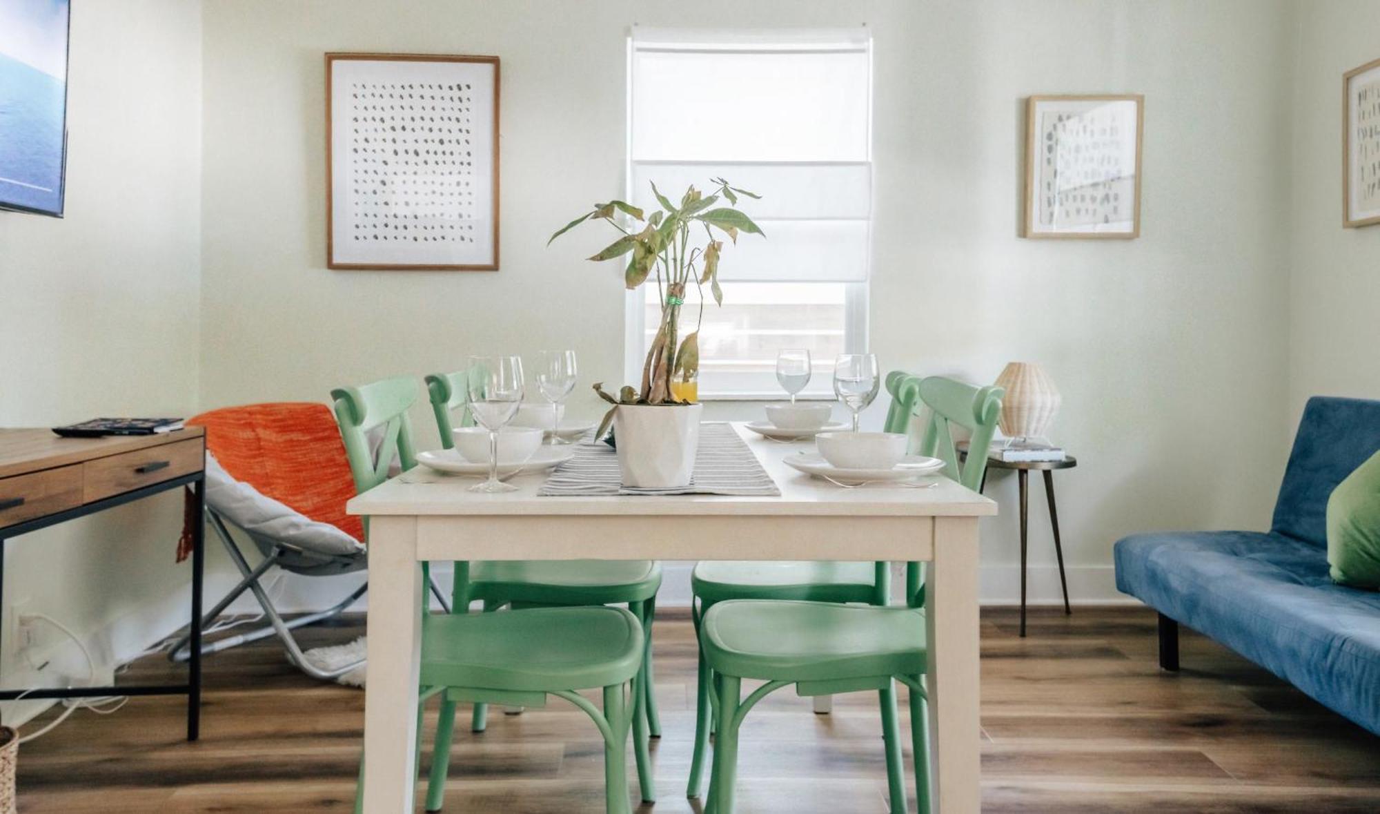 Authentic Texas Beauty By 6th Street Walk To Downtown Eateries Holiday home Austin